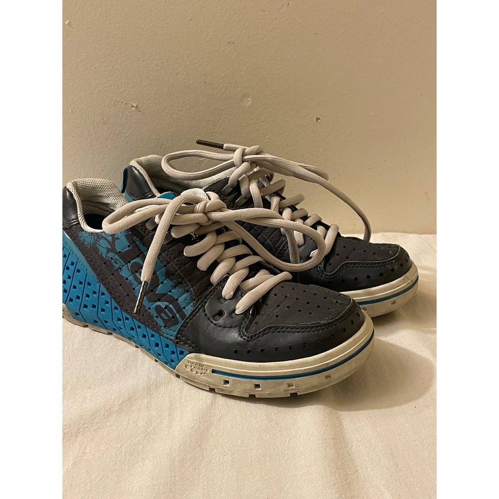 Teva Gnarkosi Womens 7.5 Water Shoes Black Blue Drain Frame Athletic Sneakers